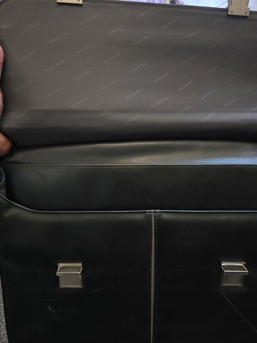 Geanta (notebook) utila pentru documente, laptop