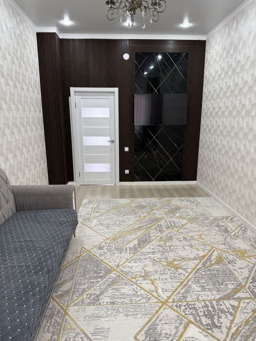 Продам 2 ком квартиру абая 244