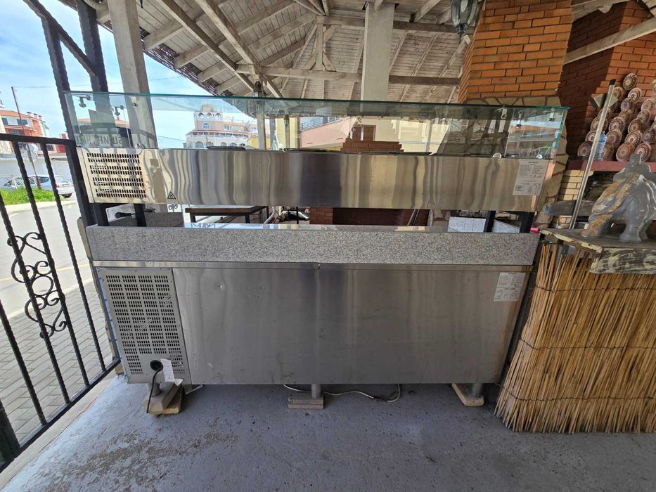 Пицарска маса с хладилник и витрина GGM Gastro