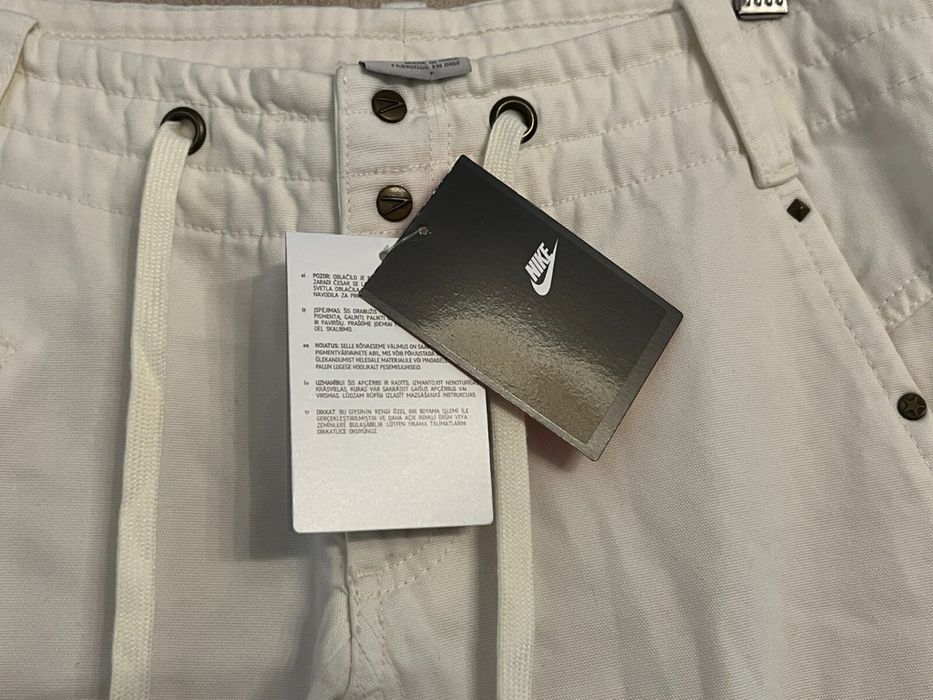 Дамски ретро карго панталони Nike