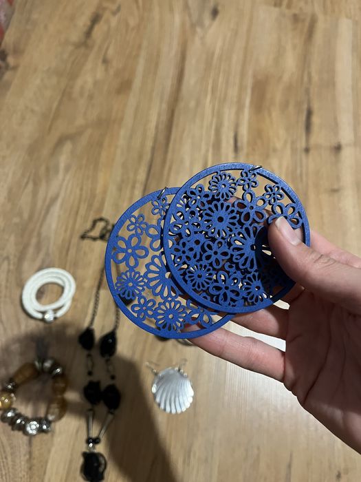 Различни видове бижута