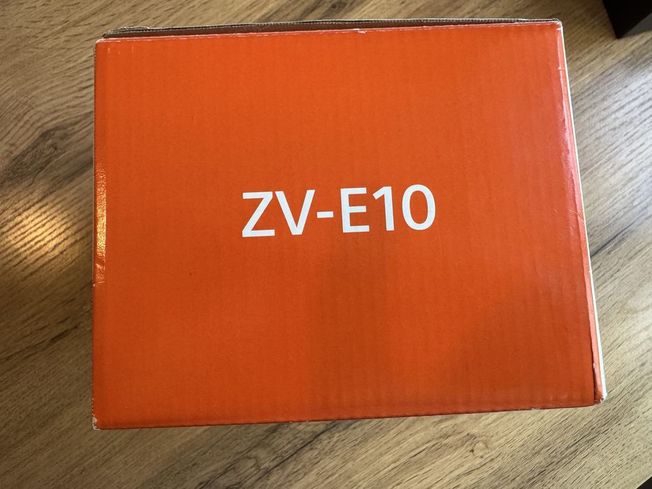 Фотокамера Sony ZV-E10