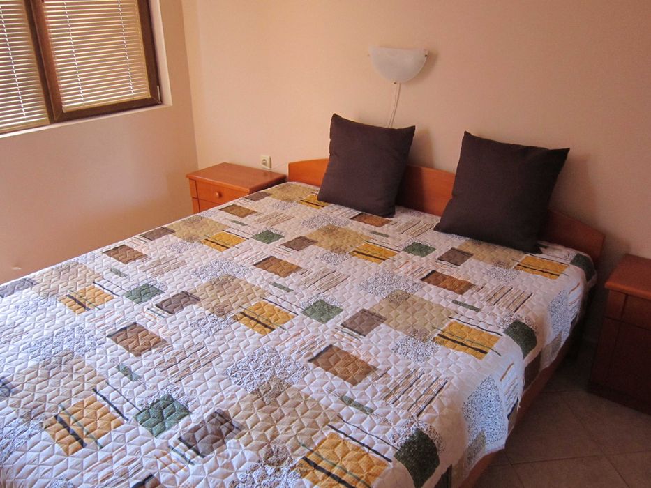 Дава се под наем Двустаен апартамент в Бургас, Лазур - 62 кв.м за 300 € - Снимка #4