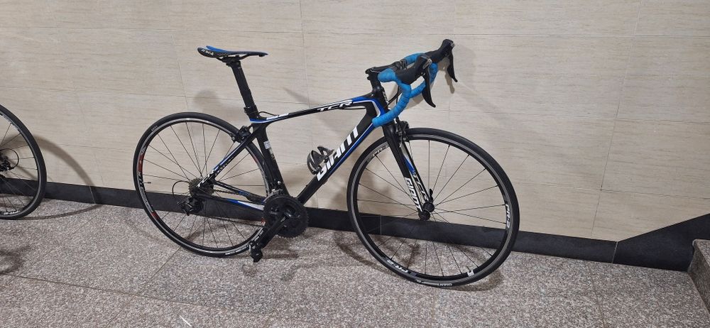Продам карбоновый шоссейник Giant TCR