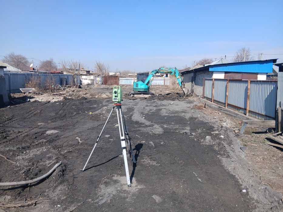 Услуги мини экскаватора ,Мультик ,водопровод ,кабель ,мини трактор