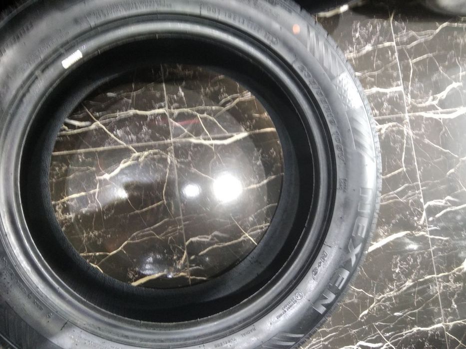 Balon shina NEXEN NFERA 235/55R18