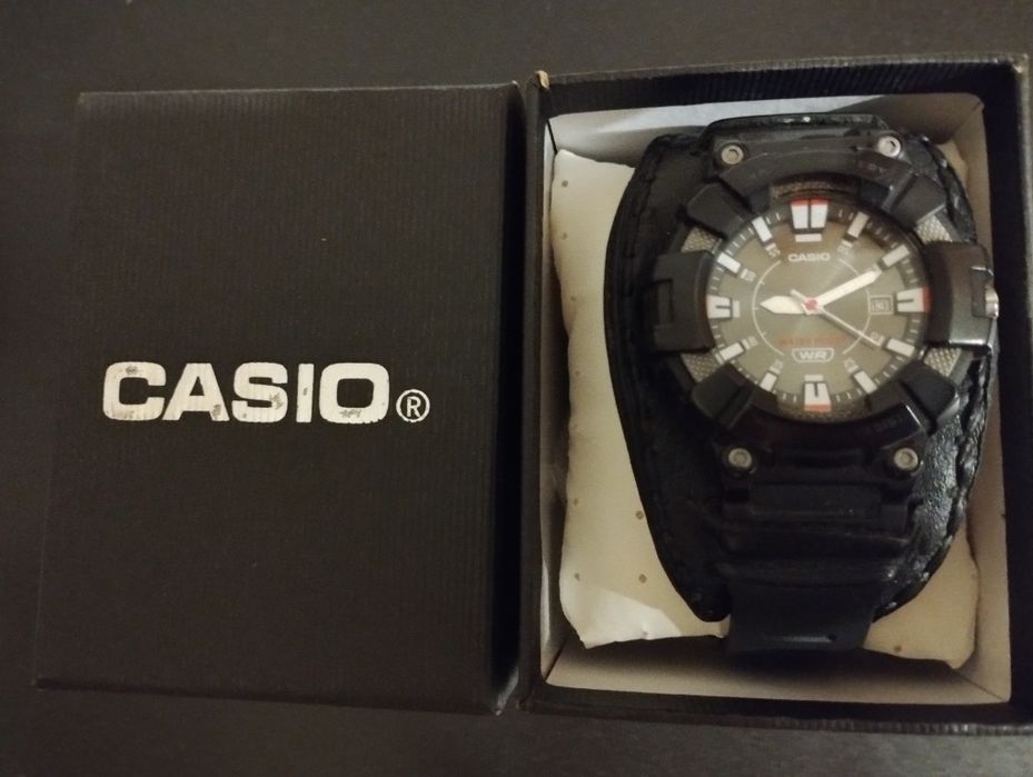 Водонепроницаемые часы Casio с батарейкой на 10 лет