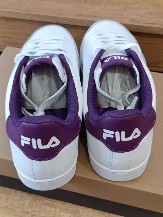 Fila Courtbay: Бели дамски маратонки