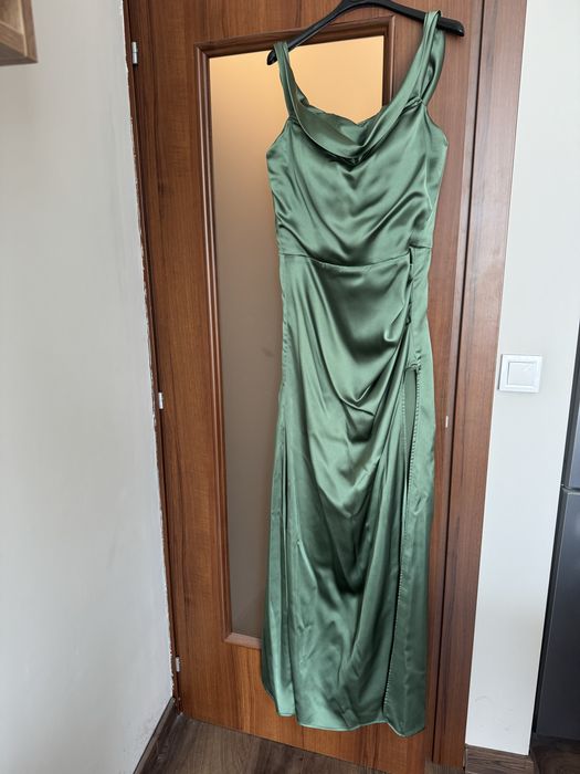 Дълга официална рокля