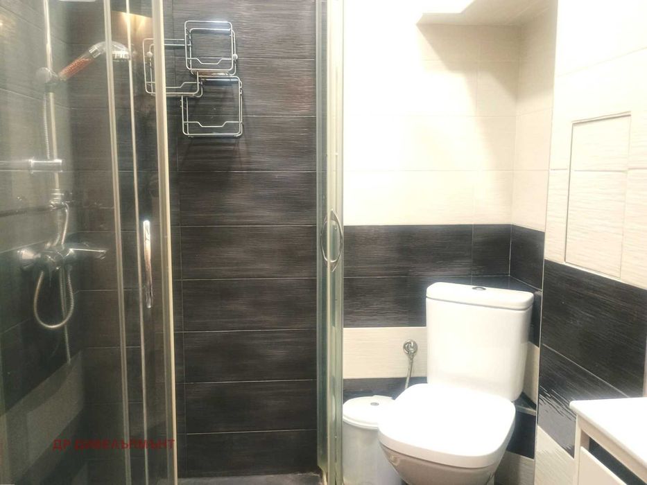 Продава се Четиристаен апартамент в София, Оборище - 109 кв.м за 3944 €/кв.м - Снимка #3