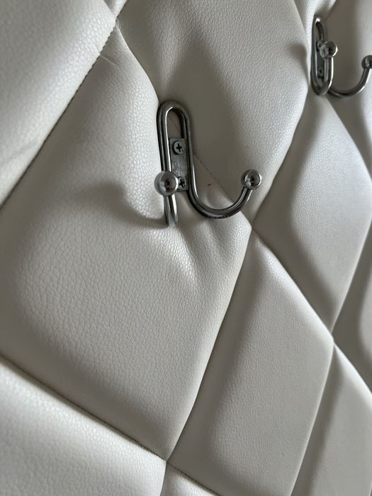 Вешалка в прихожую