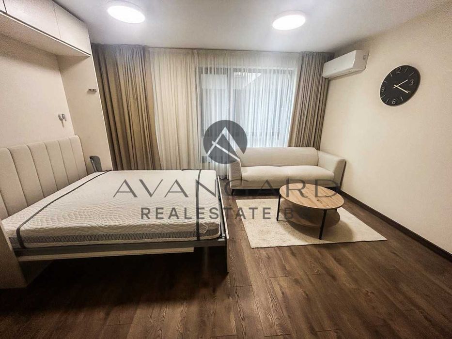 оф.21296 Луксозен Едностаен Смирненски