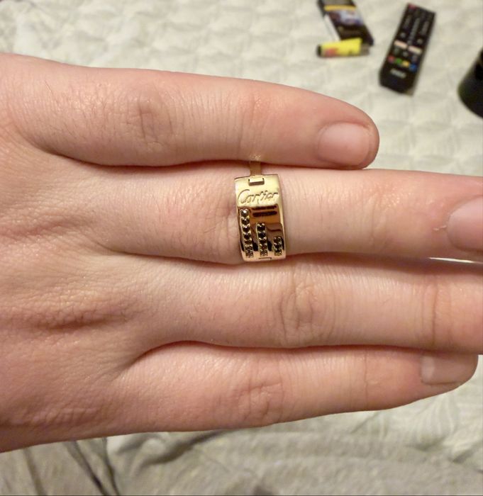 Vand  set aur nou cercei si inel cartier 14k 9,44 gr (500 lei/ gram)