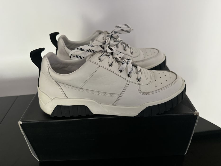 Incaltari Diesel