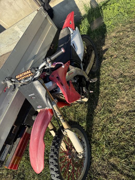 Vand sau schimb Honda crf 450 an 2009