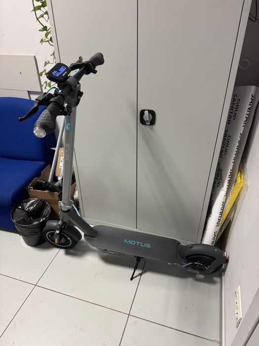 Trotineta electrica Motus Scooty 10 Pro