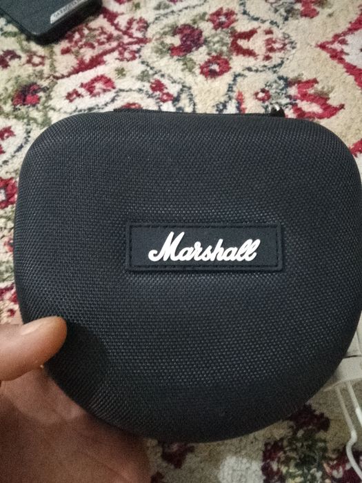 Продам оригинальные наушники Marshall