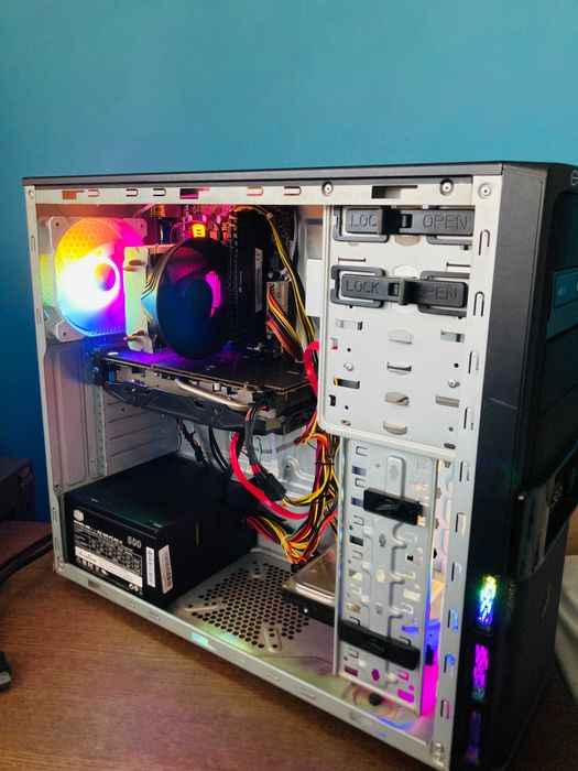 Геймърски Intel I7 2600,RX 580 4GB,16GB RAM,128 SSD+500 HDD