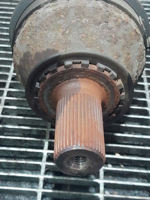 Planetara Stanga Fata Volvo XC60 Facelift 2.4 D 2013 - 2017 181CP Manuala D5244T12 ...