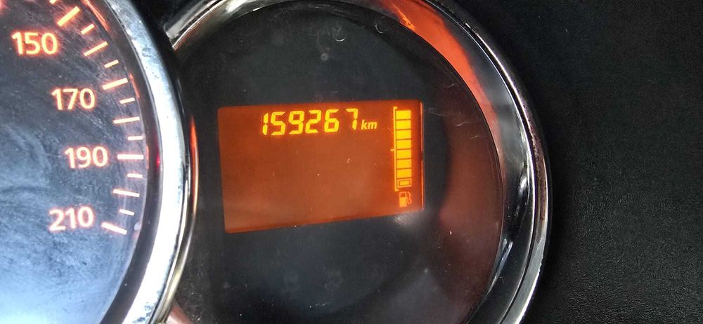 Dacia lodgy 7 locuri

2 chei