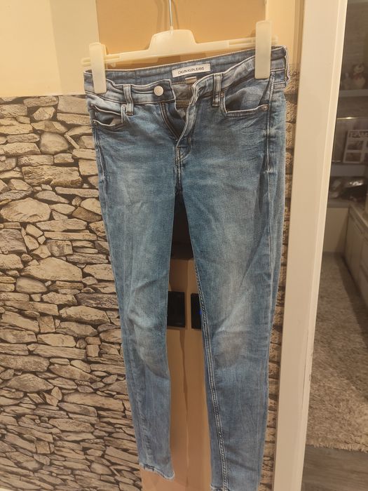 Blugi utilizați stare buna