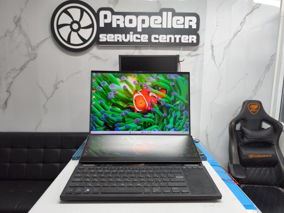 Asus Rog Zephyrus Duo 16 GX650RX