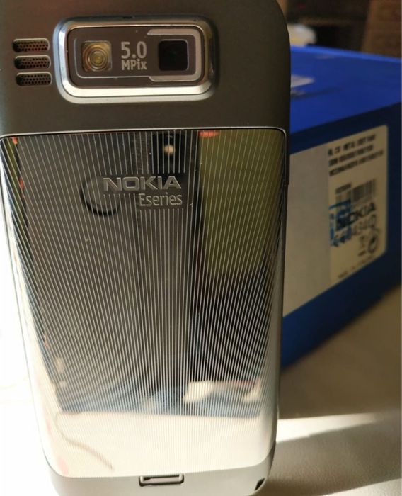 Nokia E72 оригинал