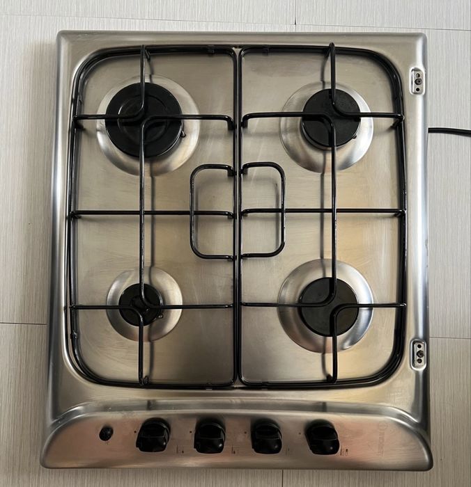 Plită pe gaz Indesit 50/60