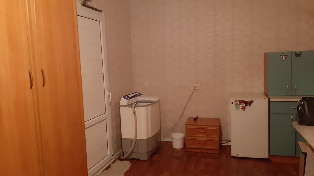 Продам комнату на Серикпаева 1/2