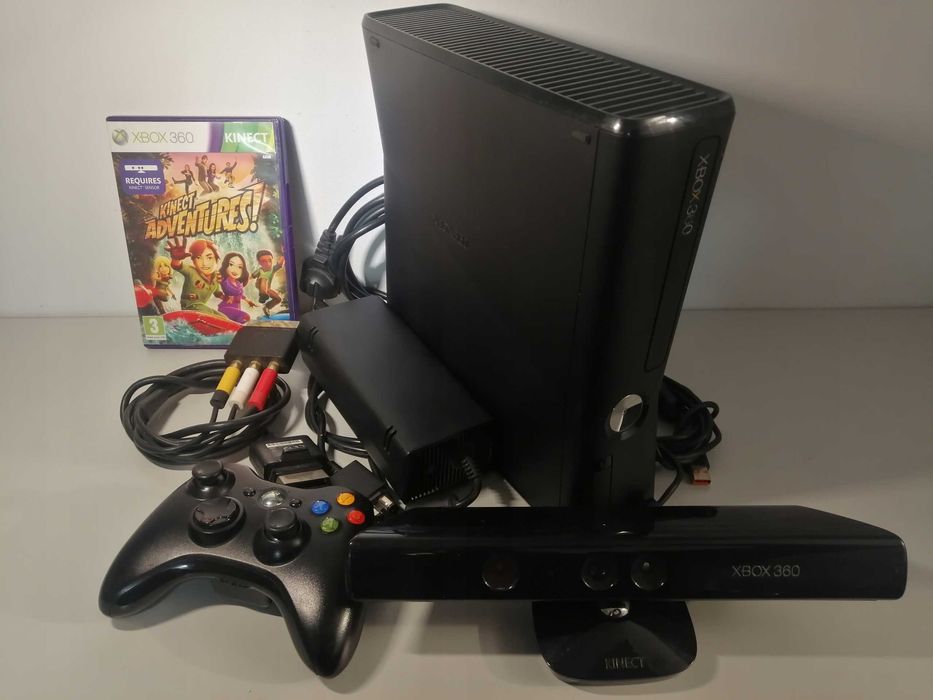 хбокс 360 в полном заводском комплекте с кинект камерой в каробке