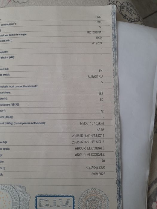 Grila pasat b6 model