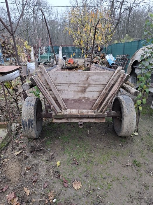 Căruță de vânzare