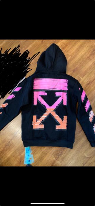 Hanorac off white negru