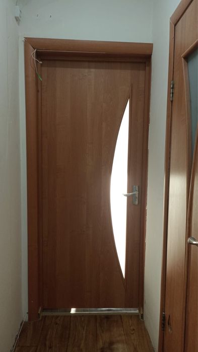 Продам межкомнатные двери
