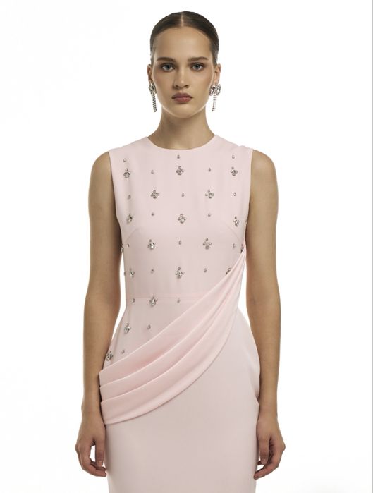 Платье бренда Malli