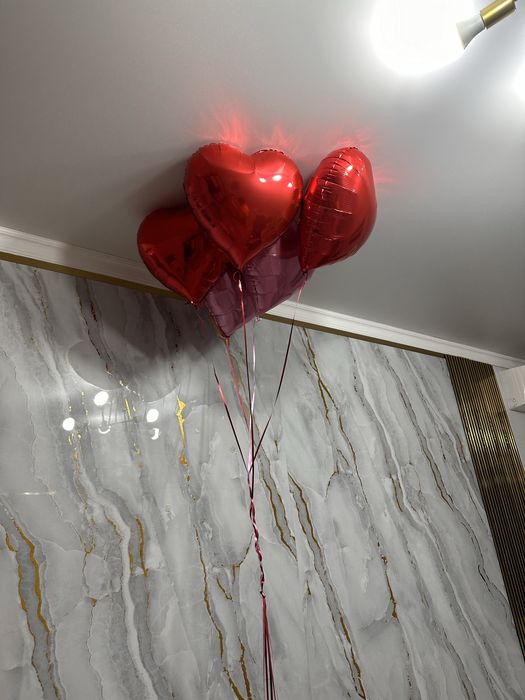 Цветы 15шт розы и гелевый шарики сердечко 5шт