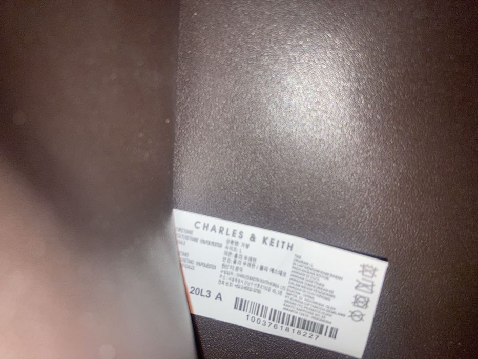 Оригинальная сумка Charles & Keith