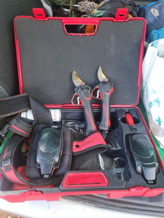 INFACO F3015 kit ci 2 foarfece electrice in perfecta stare