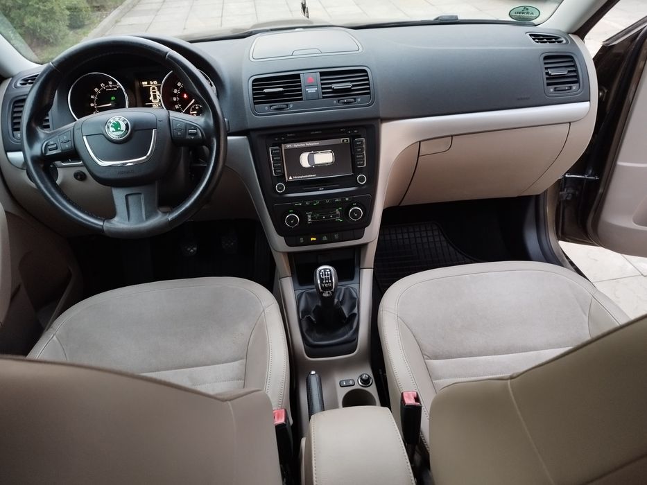 Skoda Yeti TDI 4x4 170cai  Germania Elegance dublu climatr, incz scaune, alcantara bej, navi mare, xenon