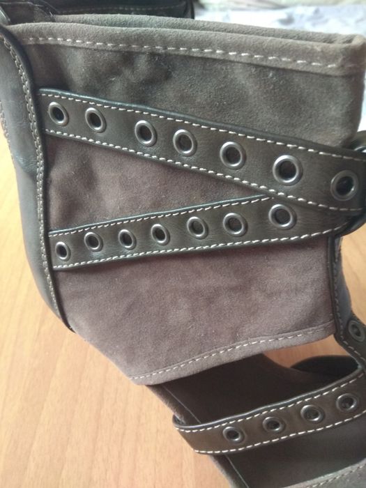 Дамски нови сандали номер 40