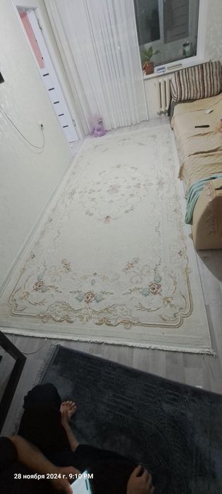 Продам ковёр б/у