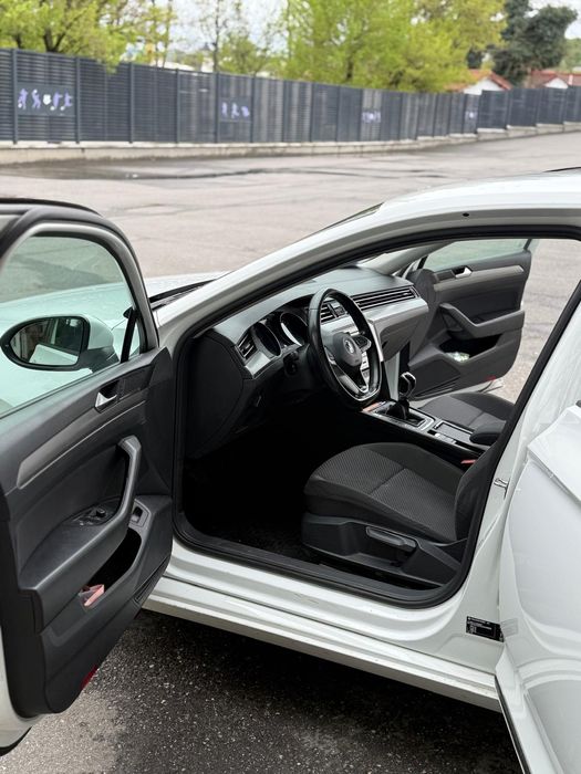 Vând Volkswagen Passat 2020