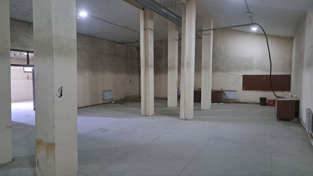 Склад на Максим Горький 267 КВ ,Буз базар