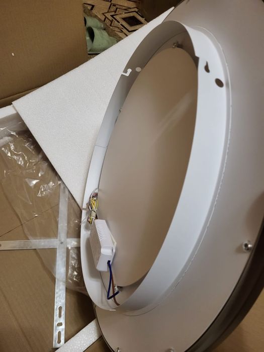 Люстра потолочная!