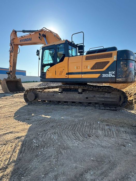 Lucrări de excavații demolări  transport orice tip de agregat