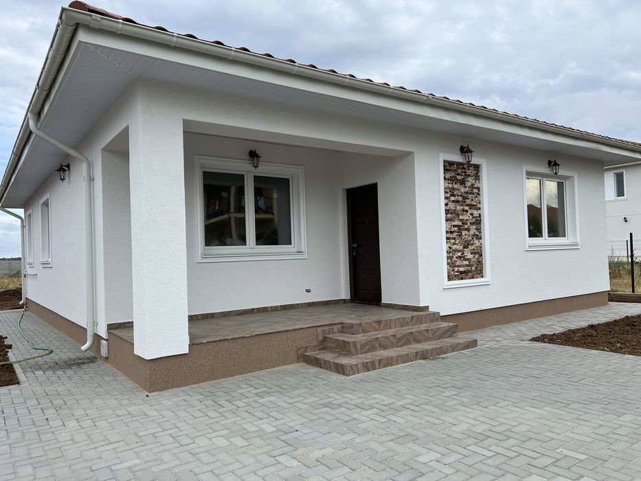 Casa individuala 3 dormitoare, 2 bai