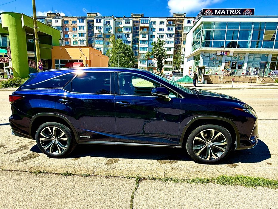 Продавам Lexus RX450hL