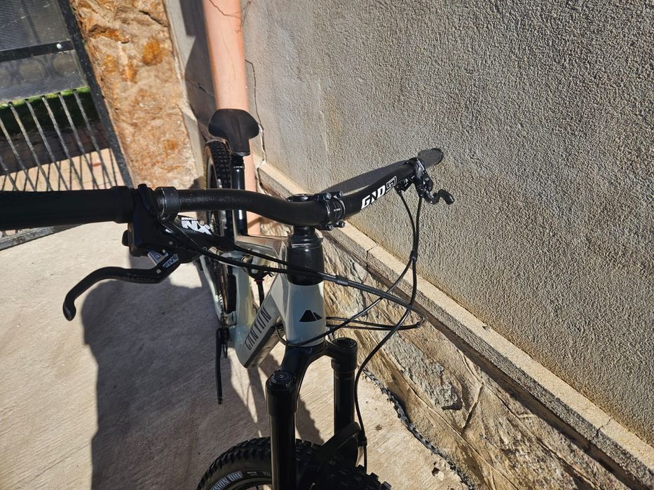 Bicicleta canyon de carbon full suspension