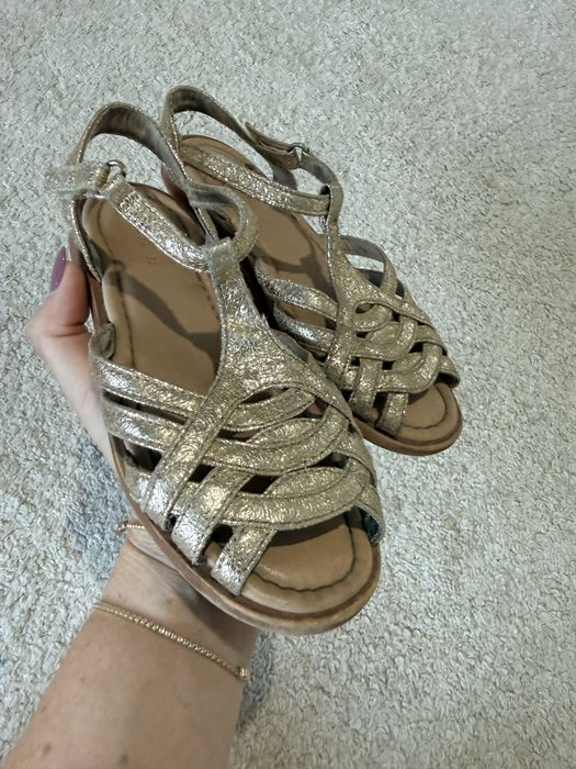 Sandale zara marime 30