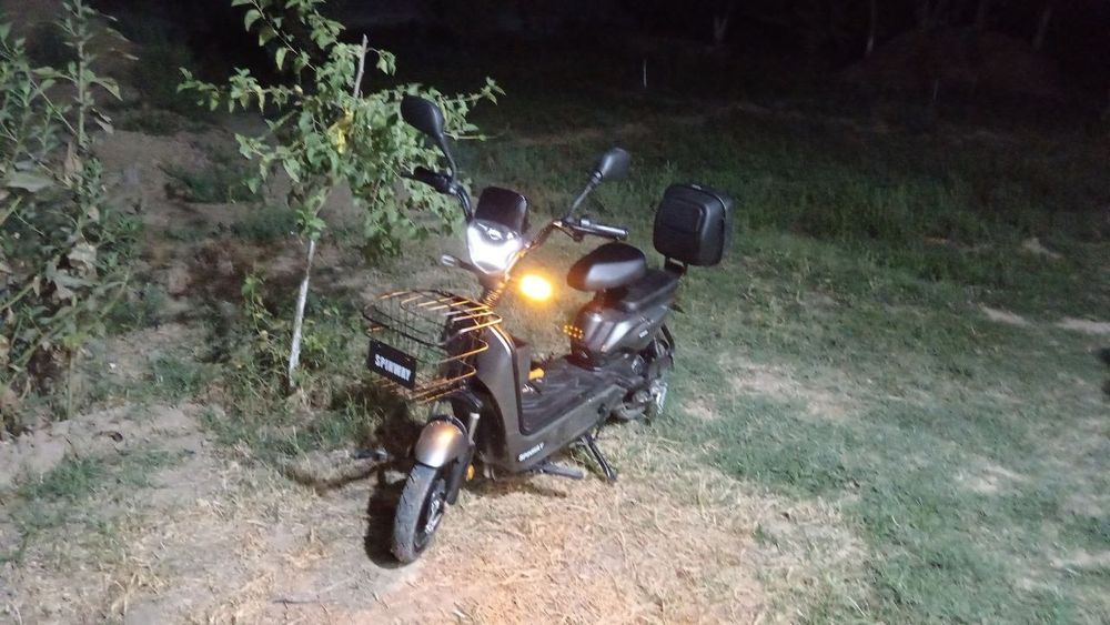 Скутер сотилади, холати янги 2024 йил чиккан.